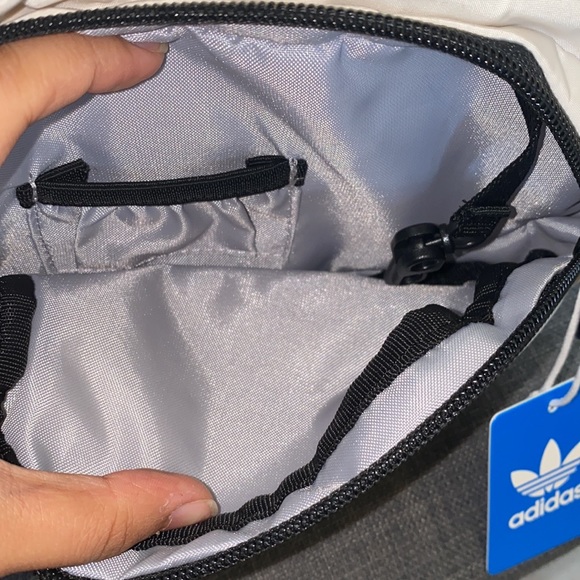 Adidas original white utility crossbody waist Fanny pack sport waist pack - Picture 7 of 7